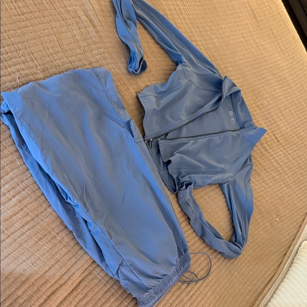 Gilly Hicks slate blue set